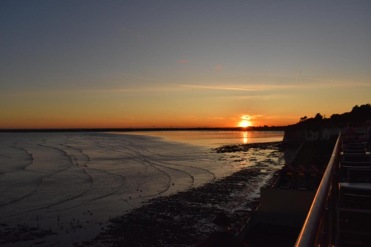 The Pegwell Bay Hotel Ramsgate Exteriör bild